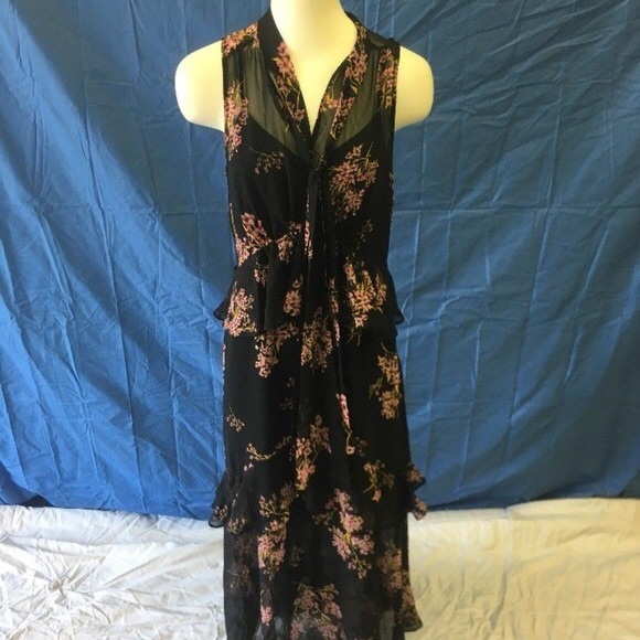 Stunning cherry blossom dress from WHO WHAT WEAR - Picture 2 of 3